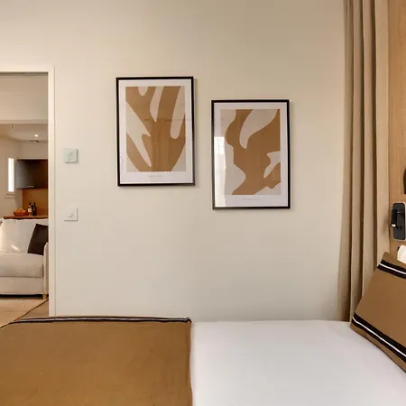 Apartment De *