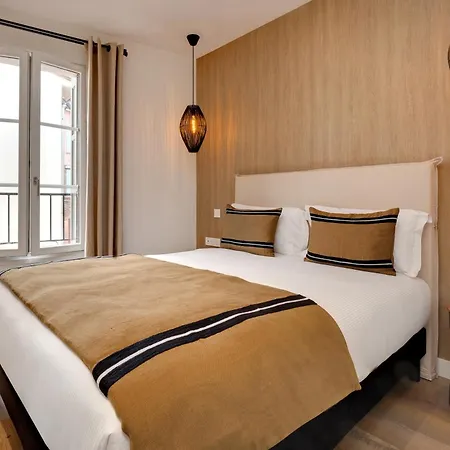 Apartment De